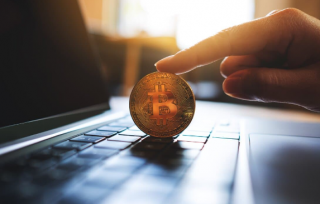 比特币ETF竞标战升温未来走势会如何？